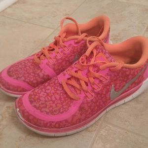 "Nike shoes" "Running shoes"